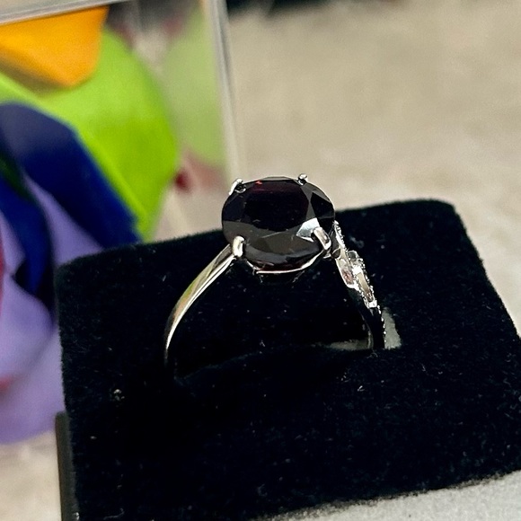 Daliglio Woman’s 14k WhiteGold over Sterling Sliver 5.2 CTW Grade:AA,Red Garnet - Picture 3 of 7